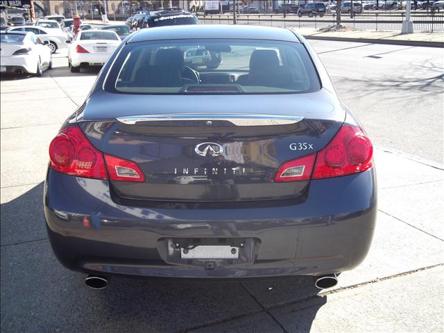Infiniti G35 2007 photo 2