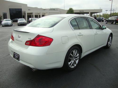 Infiniti G35 2007 photo 1