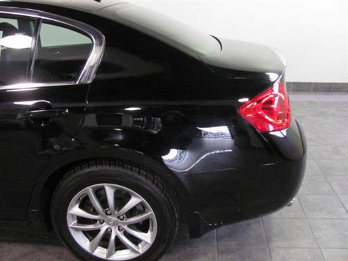 Infiniti G35 2007 photo 4