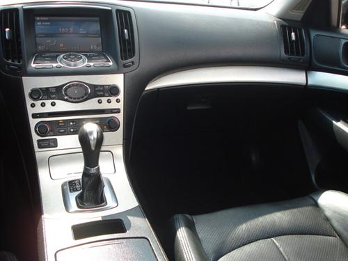 Infiniti G35 2007 photo 2