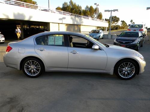 Infiniti G35 2007 photo 2