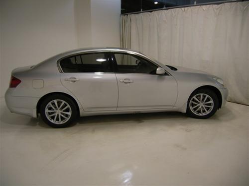 Infiniti G35 2007 photo 3
