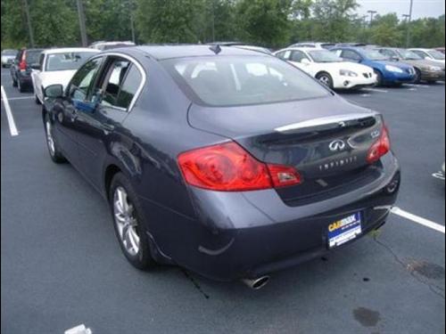 Infiniti G35 2007 photo 4