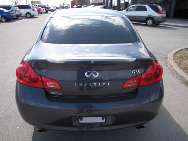 Infiniti G35 2007 photo 3