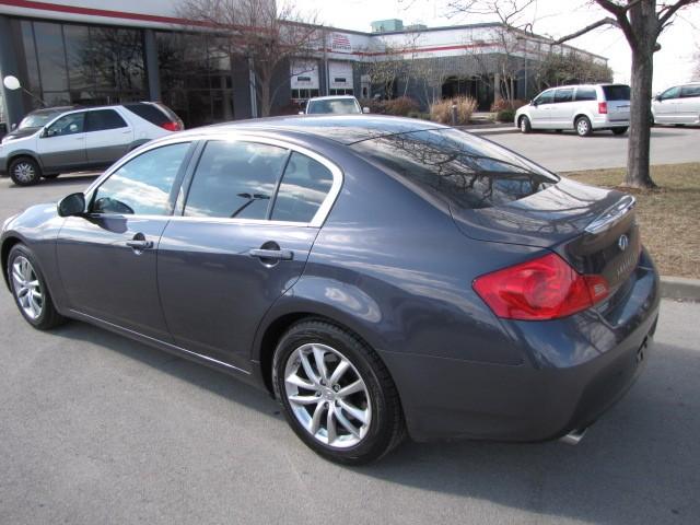 Infiniti G35 2007 photo 4