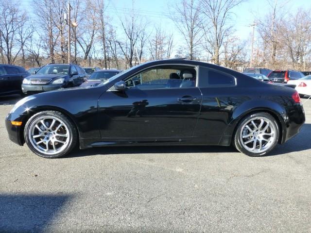 Infiniti G35 2007 photo 2
