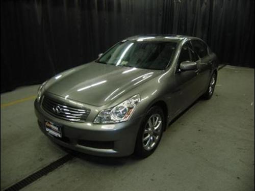 Infiniti G35 2007 photo 2