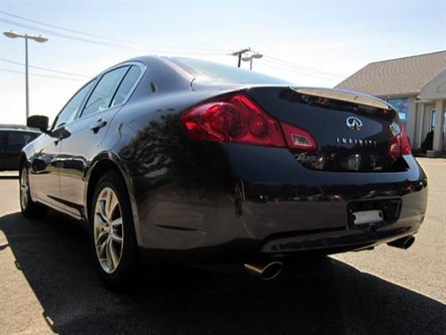 Infiniti G35 2007 photo 3