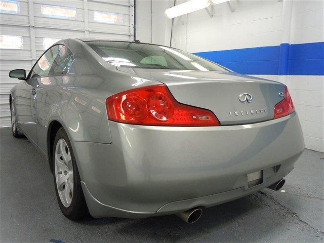 Infiniti G35 2007 photo 2