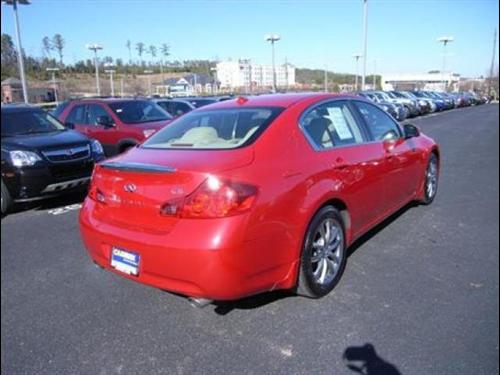 Infiniti G35 2007 photo 3