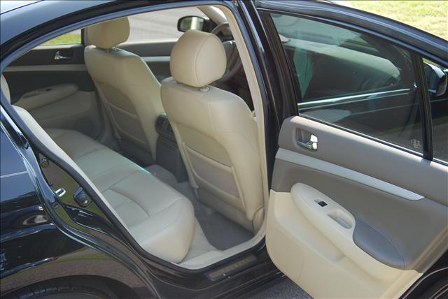 Infiniti G35 2007 photo 2