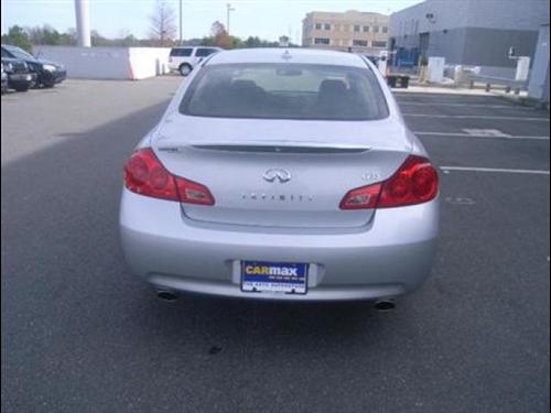 Infiniti G35 2007 photo 2