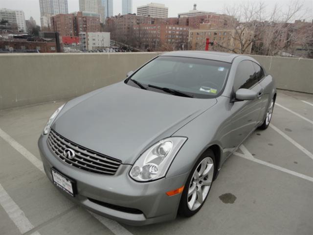 Infiniti G35 2007 photo 2