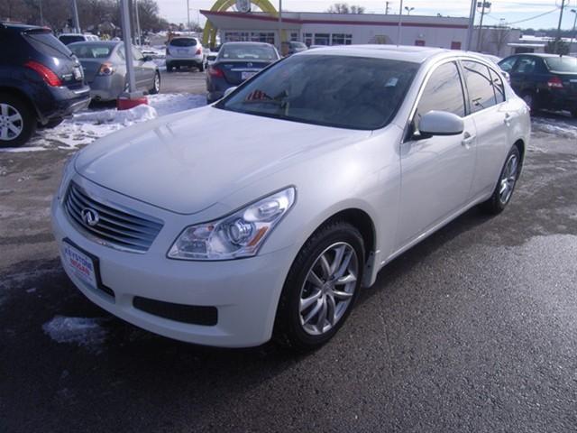 Infiniti G35 2007 photo 3
