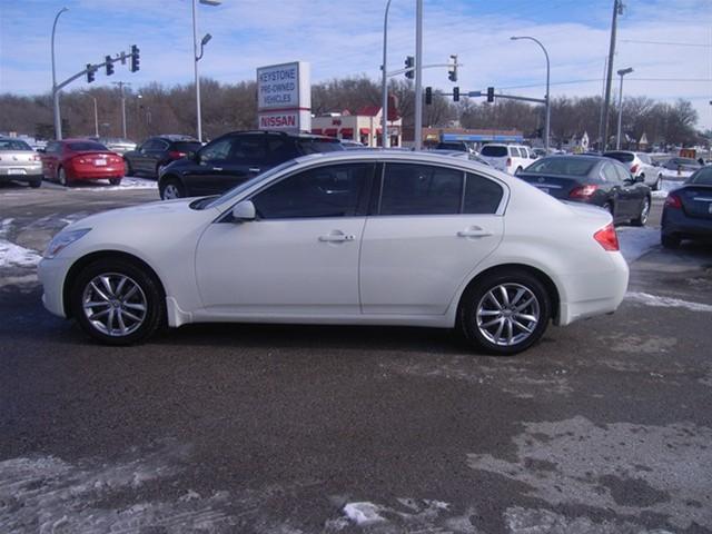 Infiniti G35 2007 photo 4