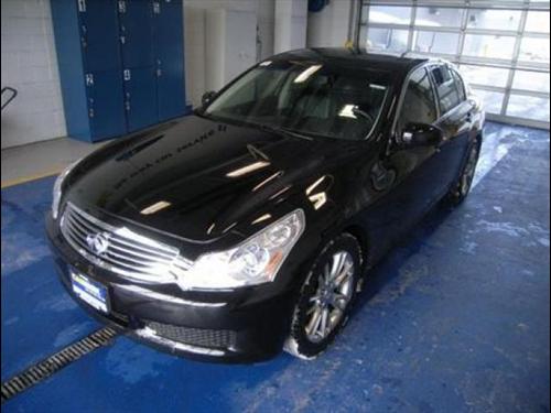 Infiniti G35 2007 photo 2