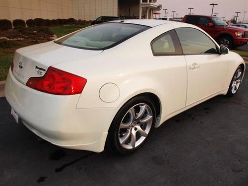 Infiniti G35 2007 photo 2