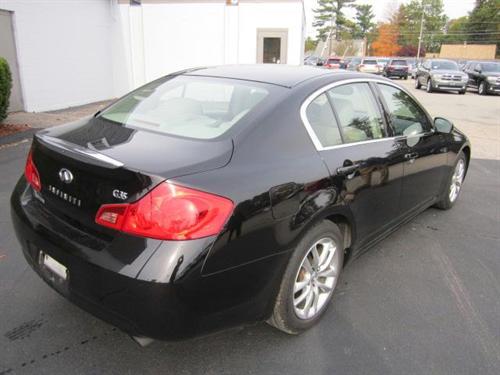 Infiniti G35 2007 photo 2