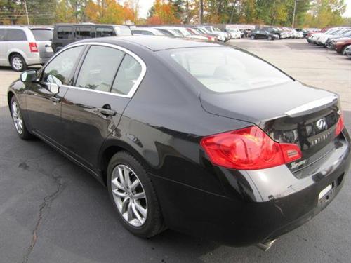 Infiniti G35 2007 photo 4