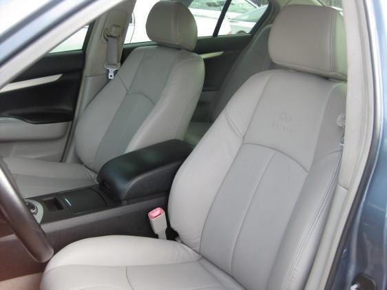 Infiniti G35 2007 photo 2