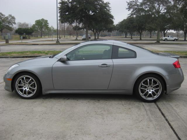 Infiniti G35 2007 photo 2