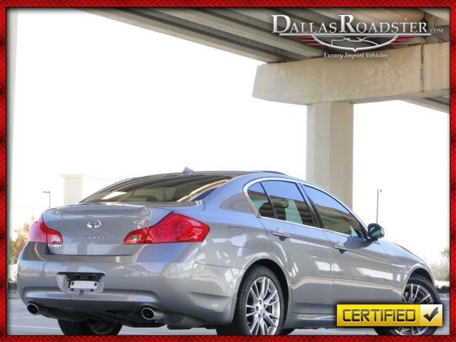 Infiniti G35 2007 photo 2