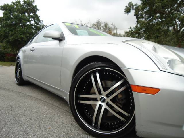 Infiniti G35 2007 photo 2