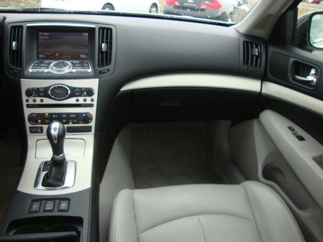 Infiniti G35 2007 photo 3