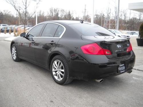 Infiniti G35 2007 photo 3
