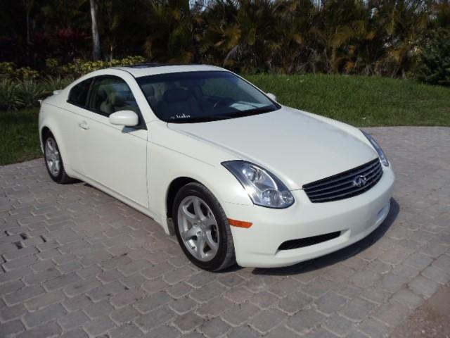 Infiniti G35 2007 photo 2
