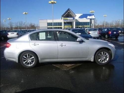 Infiniti G35 2007 photo 3