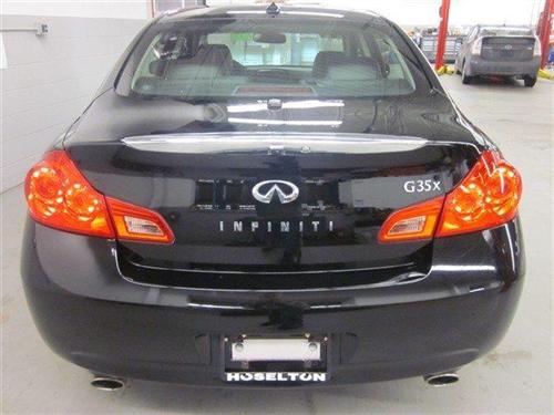 Infiniti G35 2007 photo 2