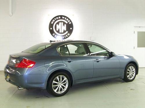 Infiniti G35 2007 photo 4