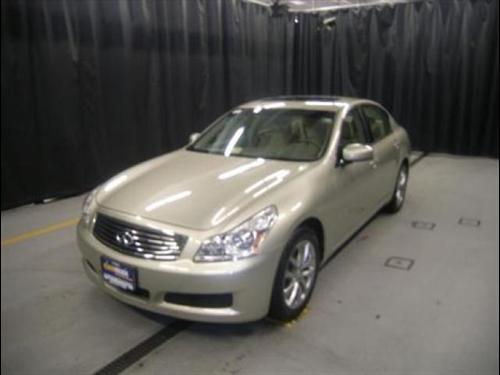 Infiniti G35 2007 photo 2