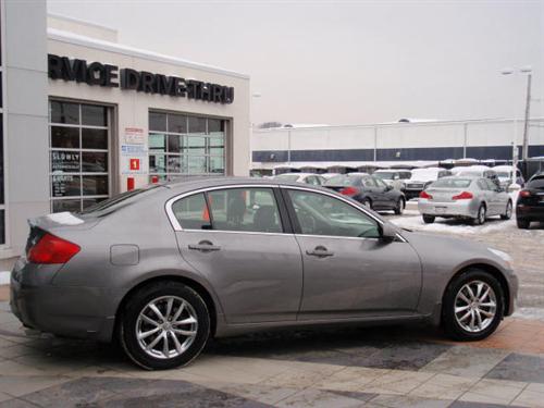 Infiniti G35 2007 photo 4
