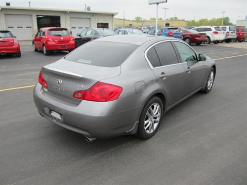 Infiniti G35 2007 photo 3