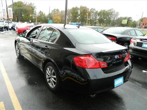 Infiniti G35 2007 photo 4