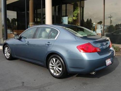 Infiniti G35 2007 photo 2