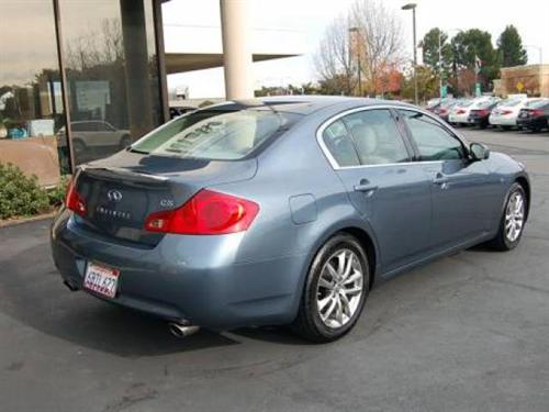 Infiniti G35 2007 photo 4