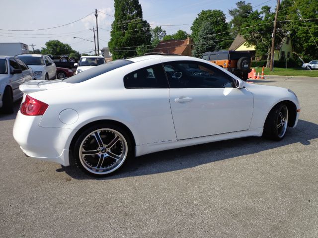 Infiniti G35 2007 photo 3