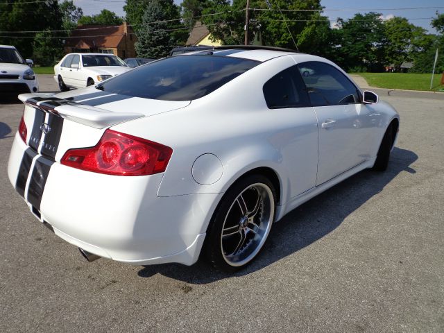 Infiniti G35 2007 photo 4