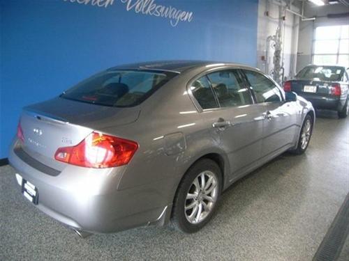 Infiniti G35 2007 photo 2