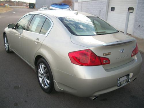 Infiniti G35 2007 photo 3