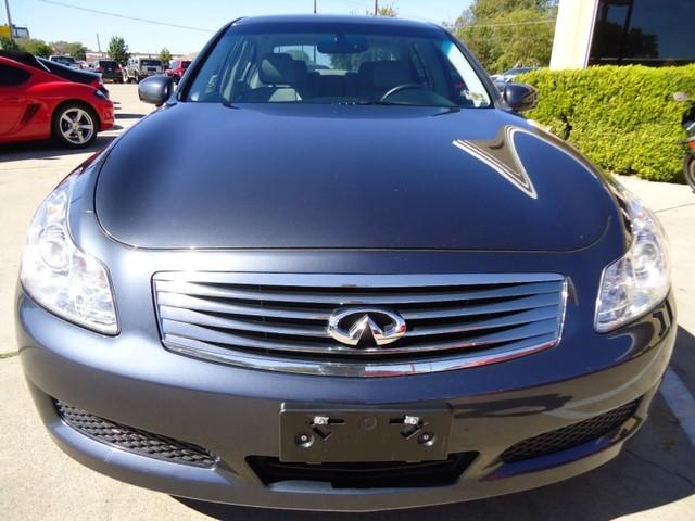 Infiniti G35 2007 photo 3