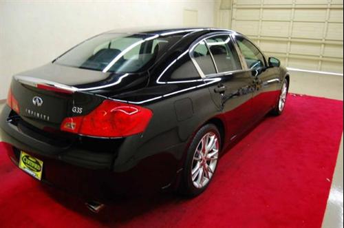 Infiniti G35 2007 photo 3