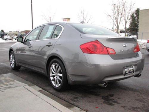 Infiniti G35 2007 photo 2