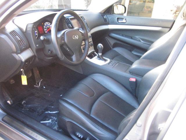 Infiniti G35 2007 photo 2