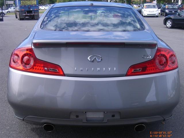 Infiniti G35 2007 photo 2