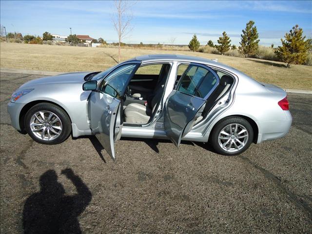 Infiniti G35 2007 photo 4