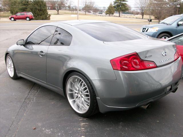Infiniti G35 2007 photo 2